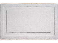 34" x 21" InterDesign Microfiber Polyester Bath & Spa Rug - Large - White